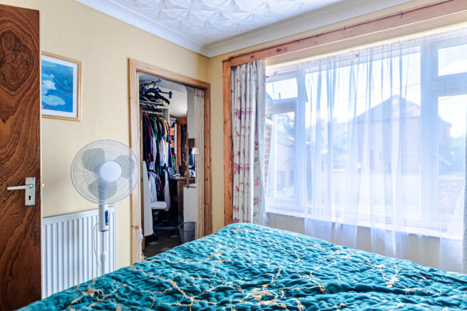 4 bed Semi-Detached for sale Image 12