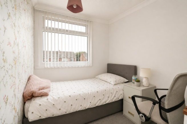 3 bed Semi-Detached for sale Image 12