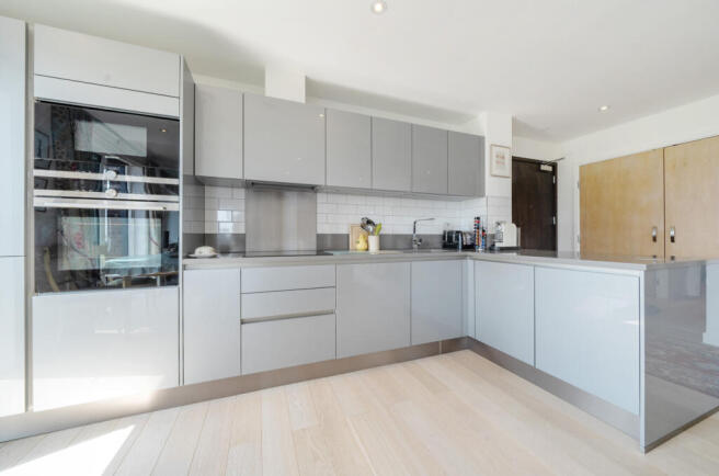 Kitchen 1.jpg