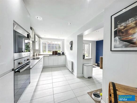 3 bed Semi-Detached for sale Image 5