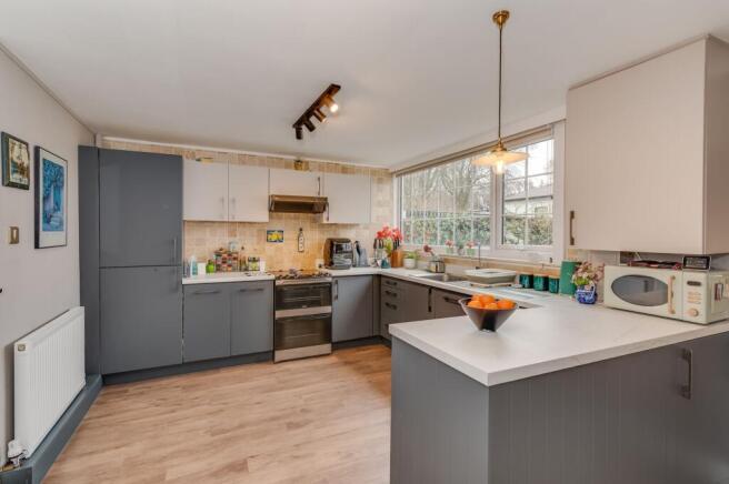 KITCHEN/DINER AND LOUNGE