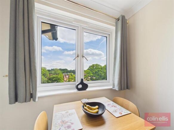 1 bed Flat for sale Image 4
