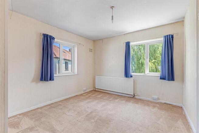 3 bed Semi-Detached for sale Image 10