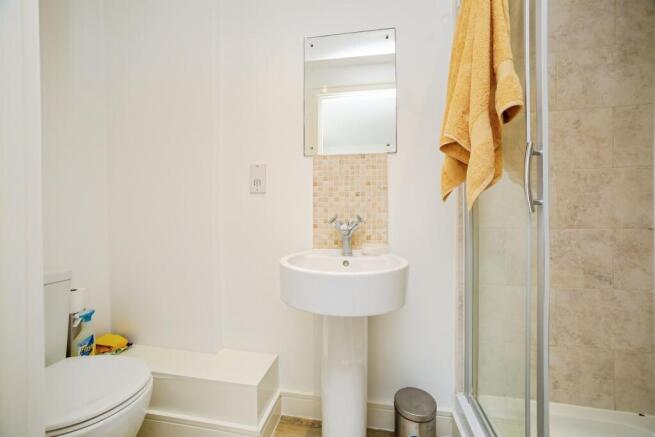 2 bed Apartment for sale Image 10