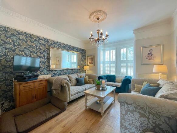 Living Room (1)