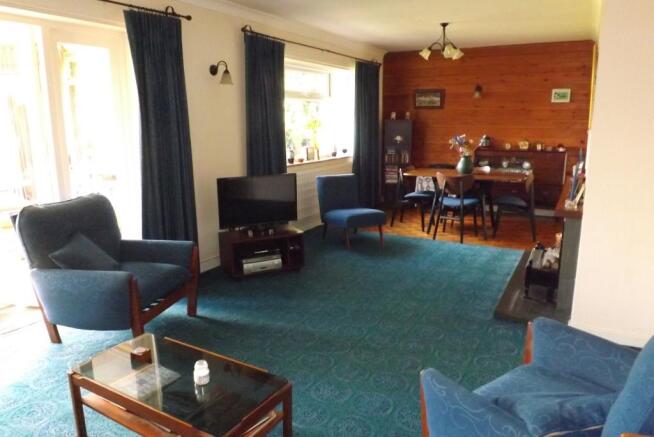 Living/Dining Room