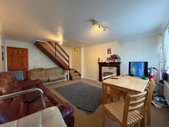 2 bed Semi-Detached for sale Image 6