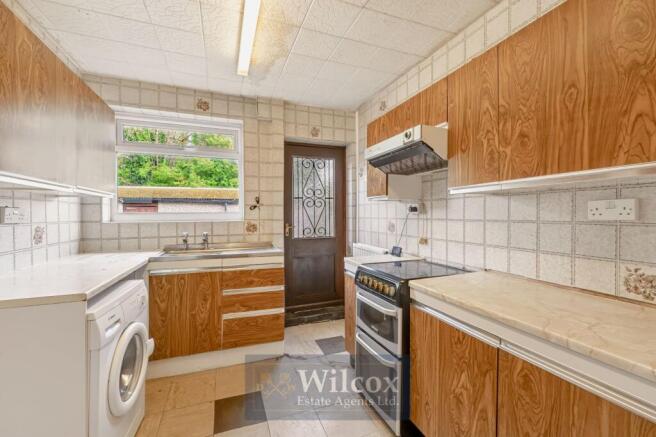 Roscow Avenue, Bolton, BL2 photo 4