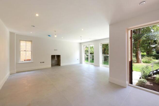 Hedsor Road, Bourne End, Buckinghamshire, SL8 photo 4