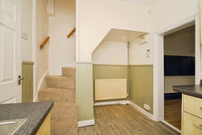 2 bed Terraced for sale Image 7