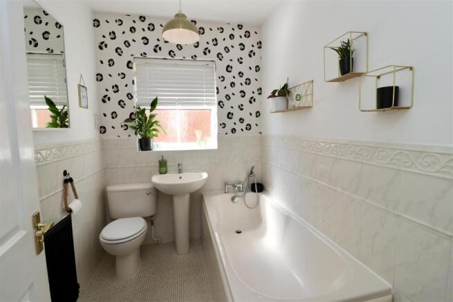 3 bed Detached for sale Image 12