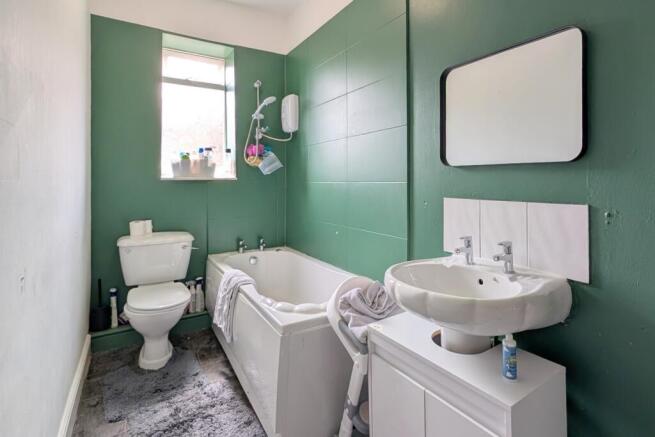 3 bed Terraced for sale Image 10
