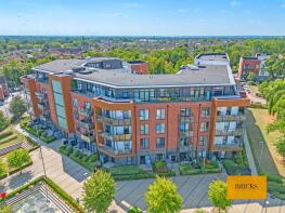 Flat 7, 63 Bell Flower Lodge, Gubbins Lane, Romford RM3 0NQ