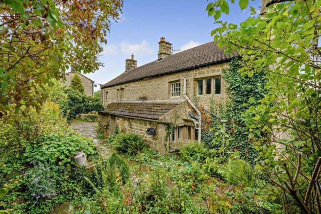 4 bed Detached for sale Image 10