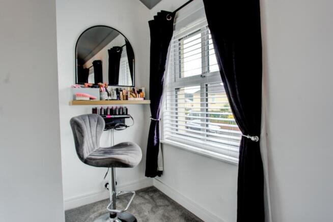 Dressing Area Bedroom 1.