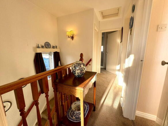 3 bed Semi-Detached for sale Image 8