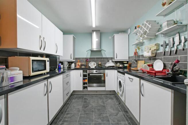 1 bed Apartment for sale Image 5