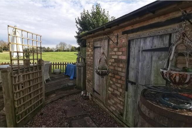 Shed