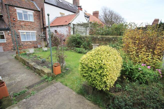 Garden 2.jpg