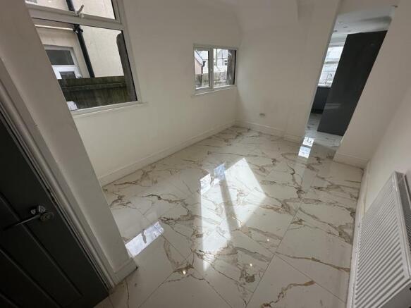 6 Bedroom HMO to Rent | Lisvane Street