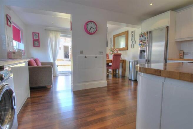 Kitchen: