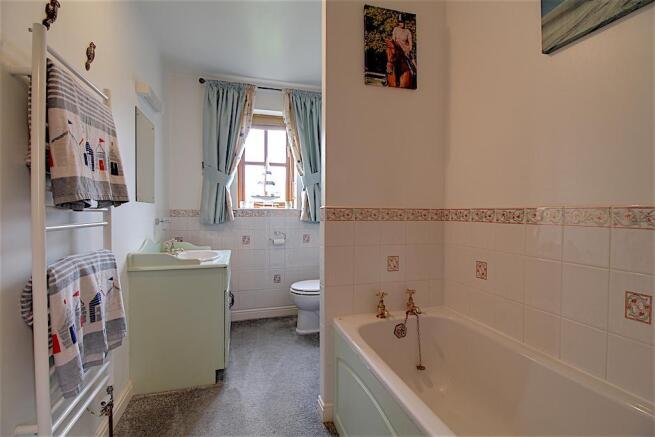 Bathroom (Family Bathroom)