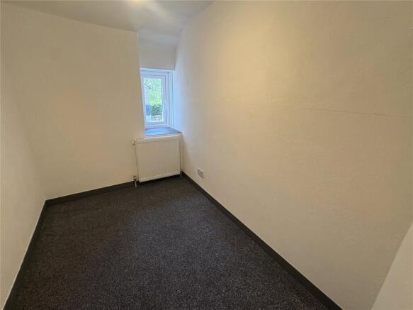 3 bed Semi-Detached to rent Image 10