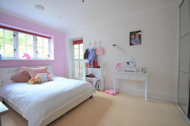 Photo 6