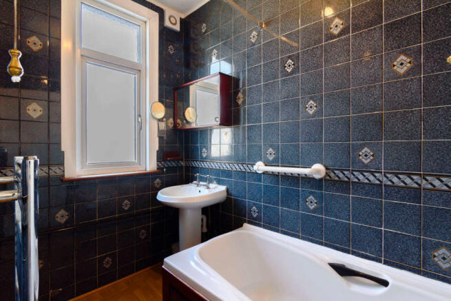 8435965-interior16-800