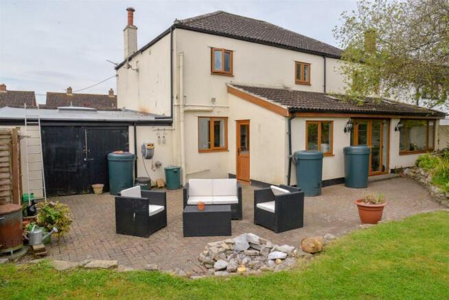 Rear Garden 2.jpg