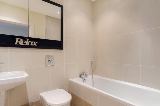 2 bed Flat for sale Image 8
