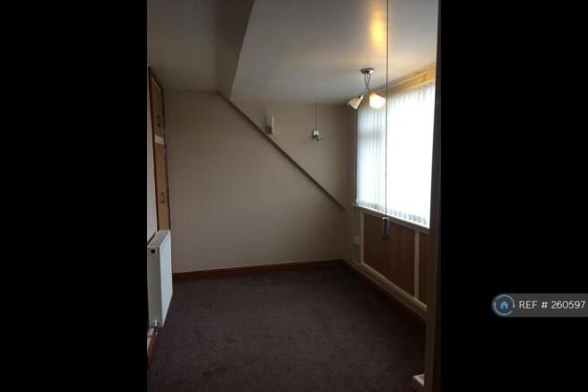 Bedroom 2 (Upstairs)