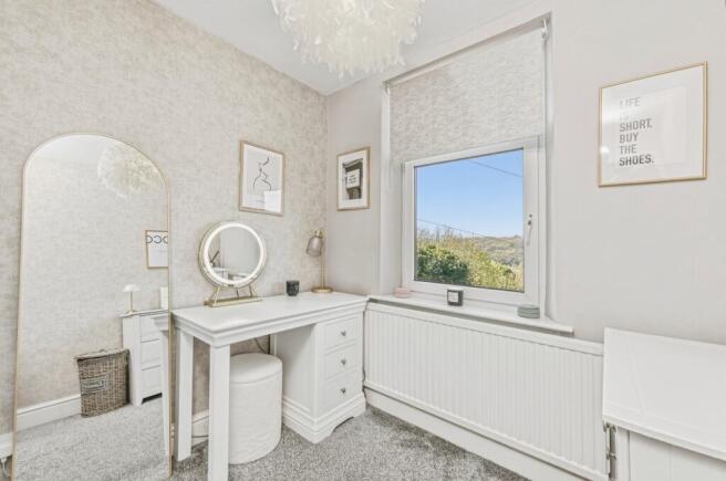 3 bed Semi-Detached for sale Image 12