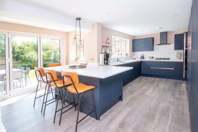 Kitchen-Breakfast Room