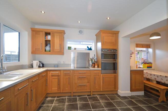 Kitchen/Breakfast Room
