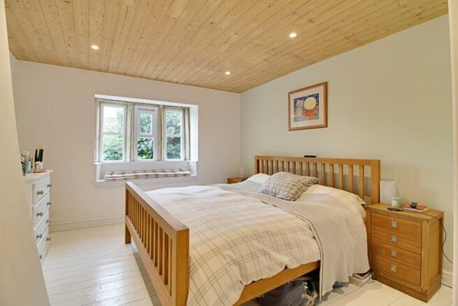 Bedroom One (1).jpg