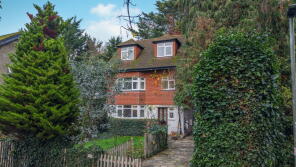37a Racecourse Cottage, Magpie Hall Lane, Bromley BR2 8ED