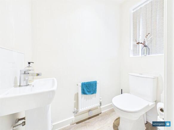 4 bed Town House for sale Image 9