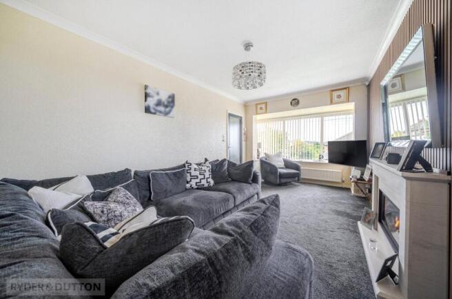 3 bed House for sale Image 4