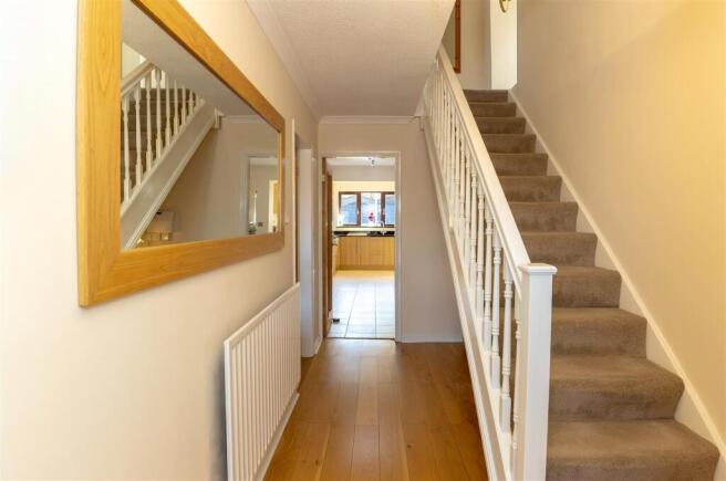 Entrance hallway 1 SAPL2180-CR3-20250409-DxO_DeepP