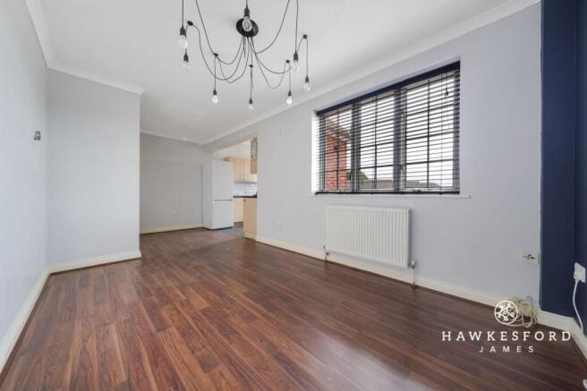 Crown Road, Sittingbourne - Lounge