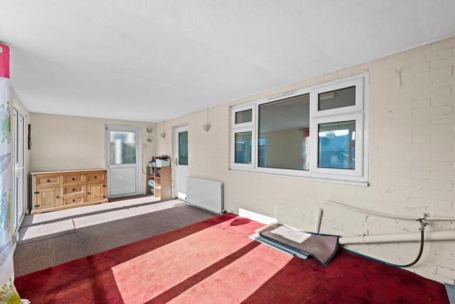3 bed Semi-Detached for sale Image 8