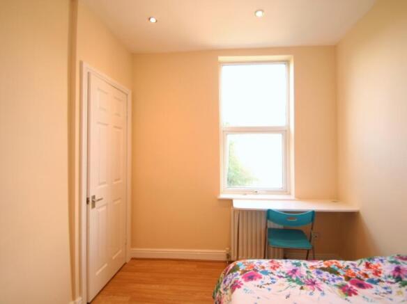 7 bed Terraced to rent Image 5