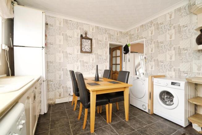 3 bed Semi-Detached for sale Image 5