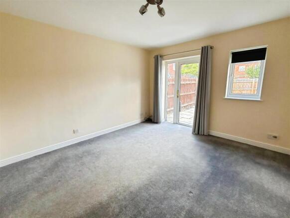Sitting room.JPG