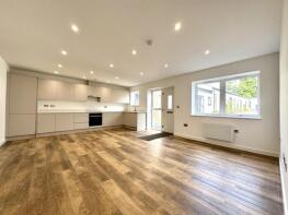 Flat 22, Green Yard, Vincent Walk, Dorking RH4 2FZ