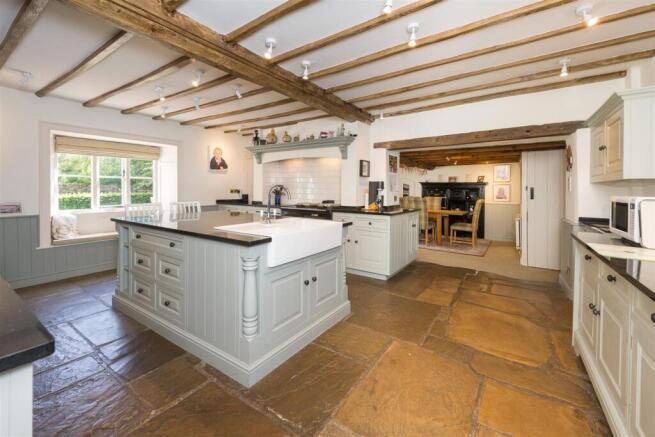 5 bed Country House for sale Image 7