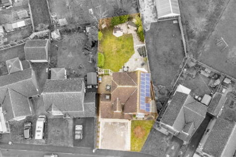 St. Aiden Close, Market Weighton, York, YO43 3HE