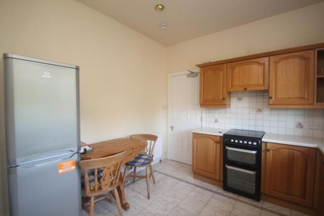 2 bed Flat to rent Image 4