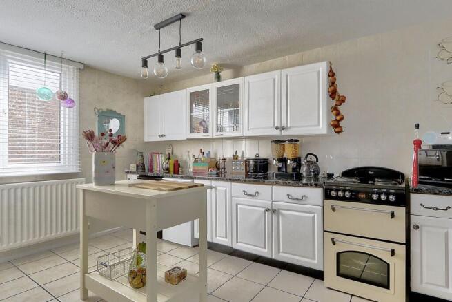 2 bed Terraced for sale Image 4